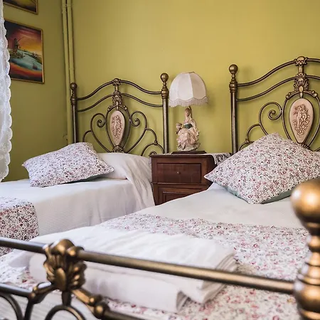 Pereuka Bed and Breakfast Ροβίγκο